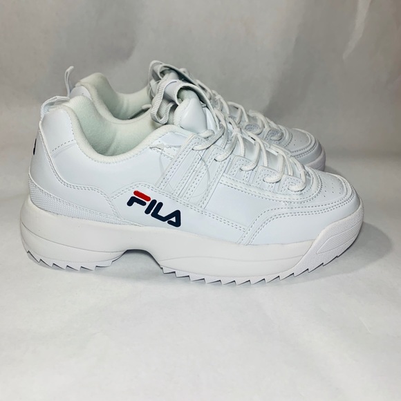 Womens Fila Athletic Shoe White Dogwood - Picture 2 of 7